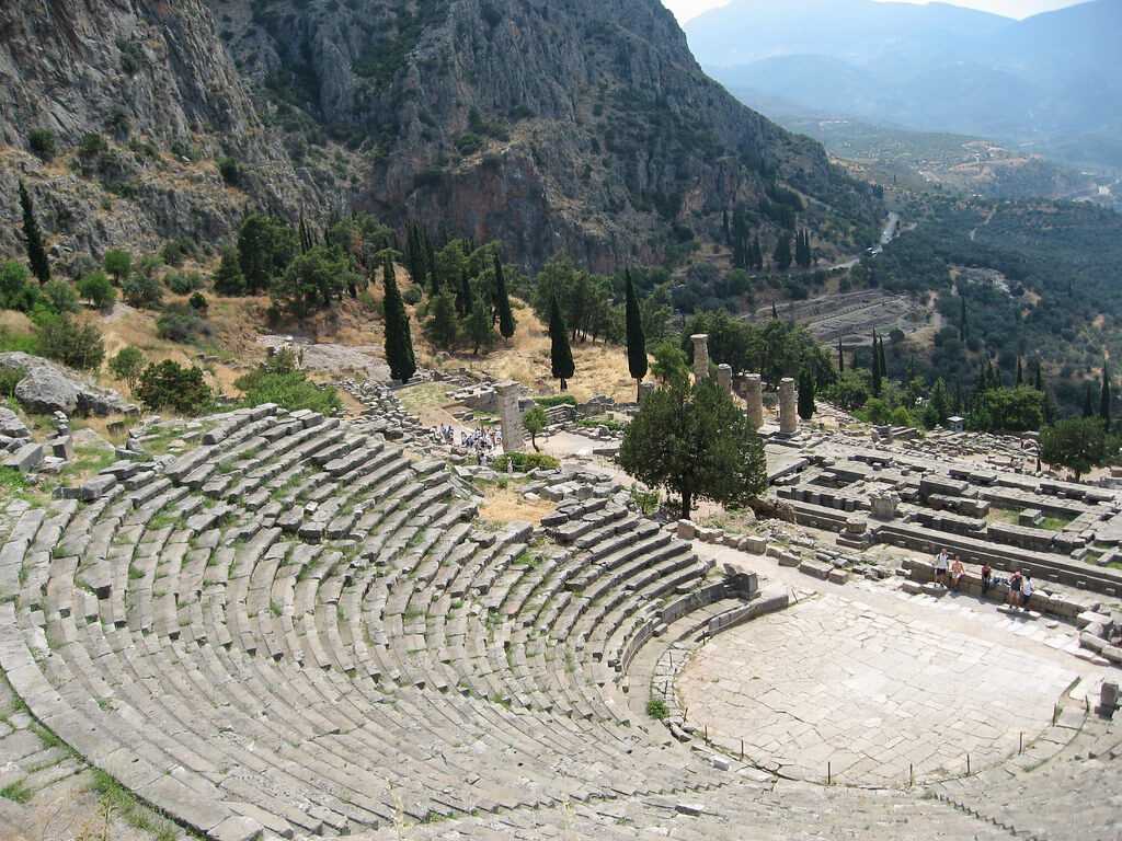Ναός των Δελφών, Ελλάδα